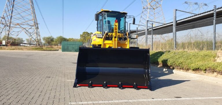 2,000kg Load Capacity with 1.0m³ Bucket