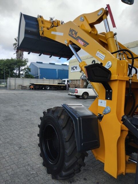 Hydraulic Quick Hitch System for Fast Attachment Changes