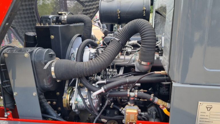 49HP diesel engine with 1,600kg lifting capacity for compact performance