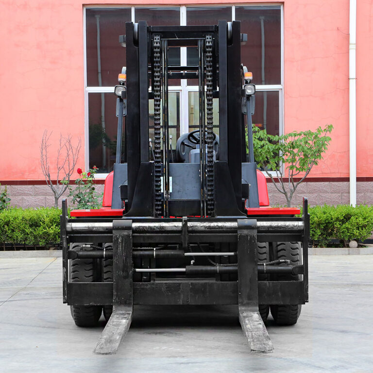 85kW (113hp) Diesel Engine for Maximum Lifting Power