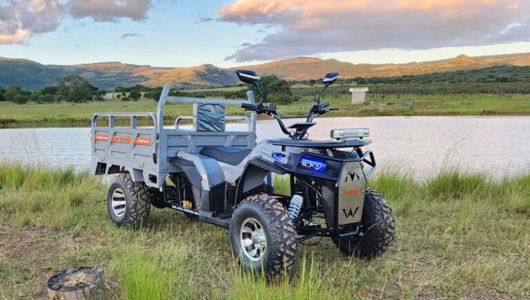 High/Low Gear Lever and 26° Slope Capability for Terrain Versatility