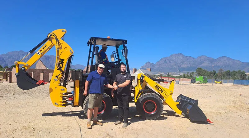The MCM 37X-S TLB is a base-model backhoe loader designed for high-performance digging, trenching, backfilling & material handling.